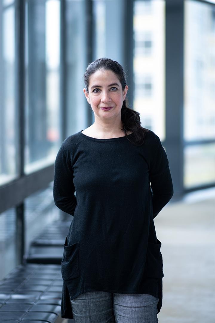 Portrait Pinar Esin Savci-Poschta